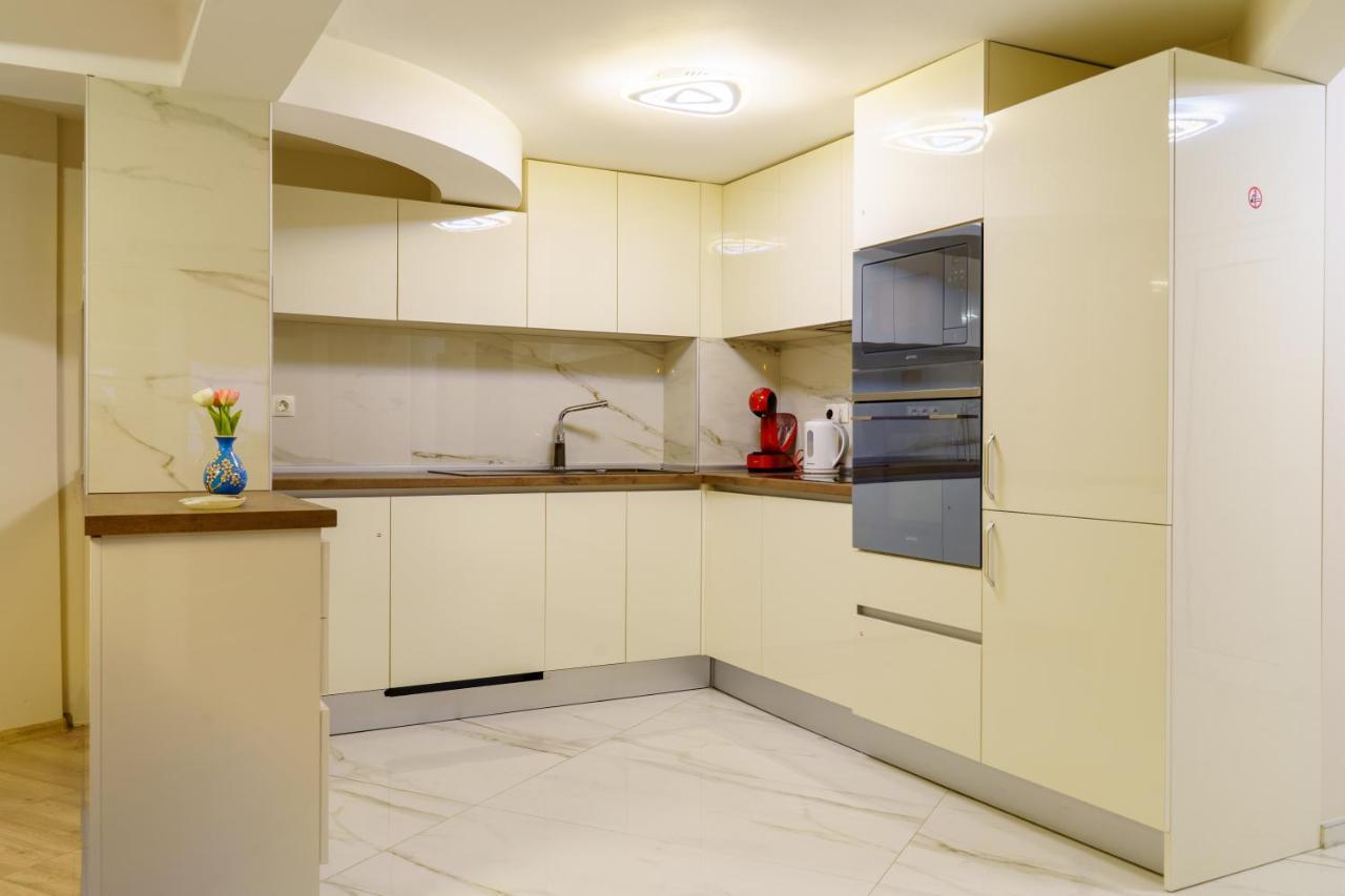 Centrally Located Apartment In Warna Exterior foto
